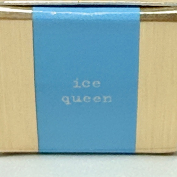 ICE QUEEN | Stila Heaven's Dew Gel Lip Oil - Picture 3 of 5
